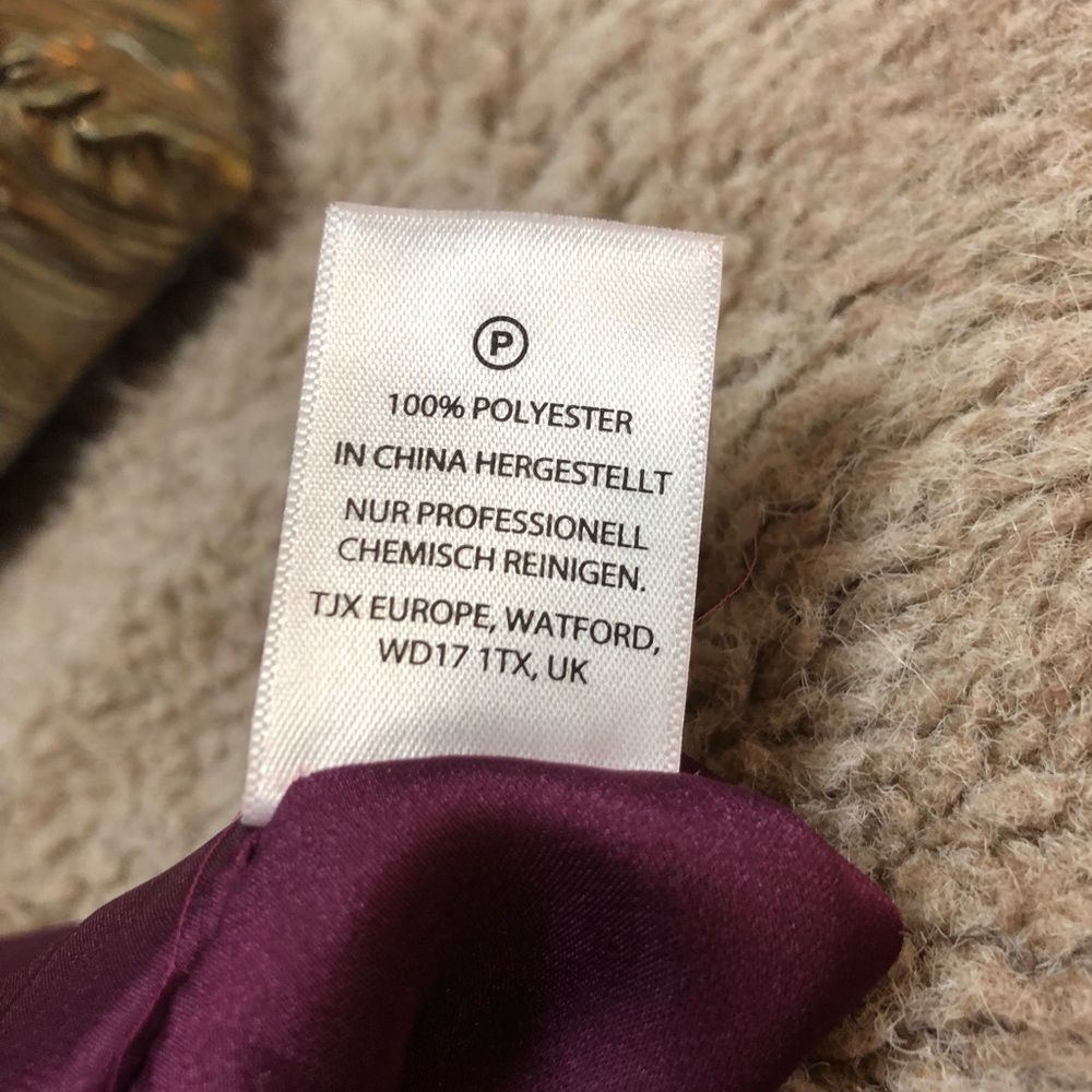 🔴 Purple Infinity Scarf 🧣 - Picture 4 of 4